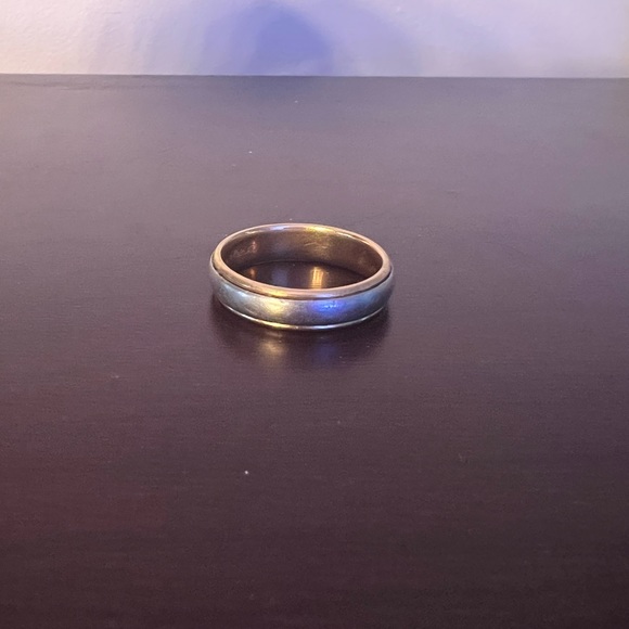 Men’s Platinum & 18k Gold Wedding Ring Band - Picture 2 of 15